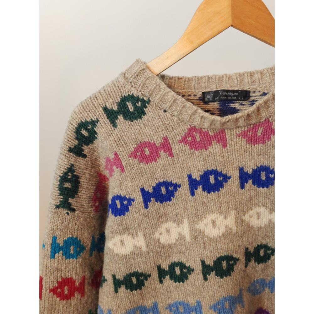 Vintage Ewenique Wool Tan Fish Print Crew Neck Thick Chunky Pullover Sweater - Picture 2 of 10